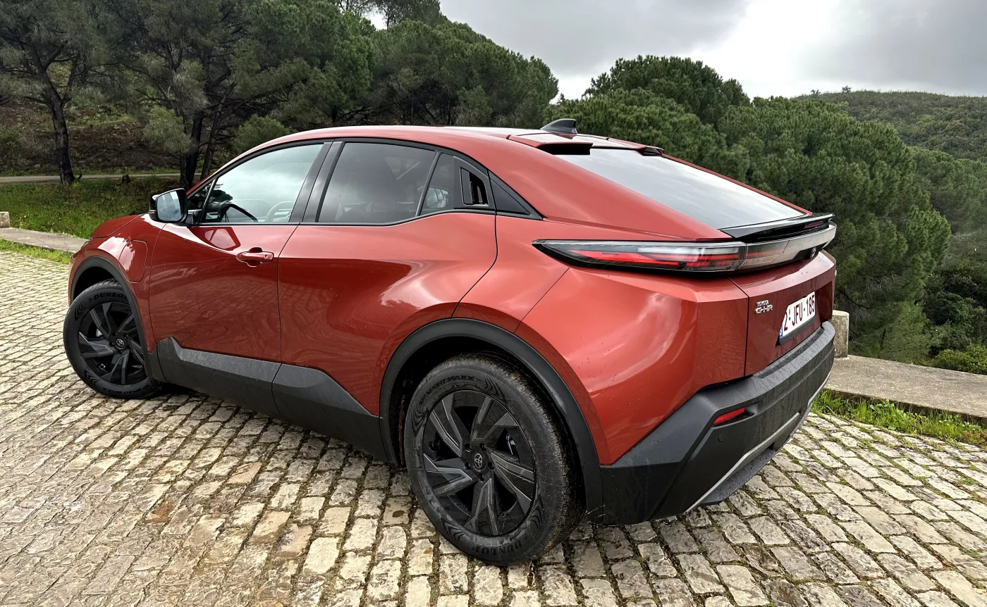 Nowa Toyota C-HR+ / Nowa Toyota już w Polsce. Oto japońska rakieta dla dużej rodziny. Cena? /Nowy SUV na rynku. Oto japońska rakieta dla dużej rodziny. Cena?