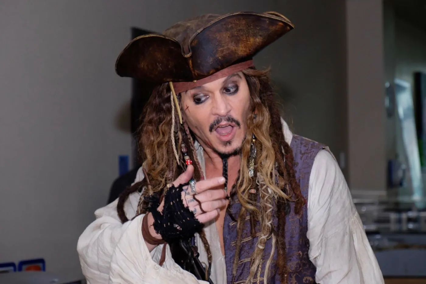 Johnny Depp odwiedza dzieci w szpitalu