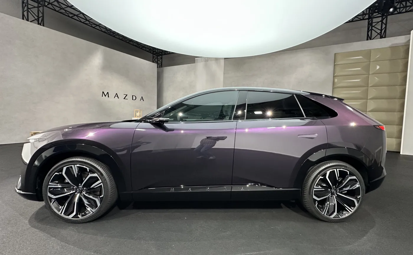 Nowa Mazda CX-6e