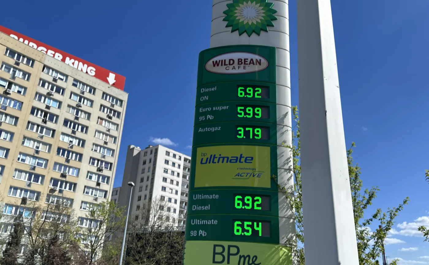 Pylon stacji BP: Euro super 95 za 5,99 zł, diesel Ultimate za 6,92 zł