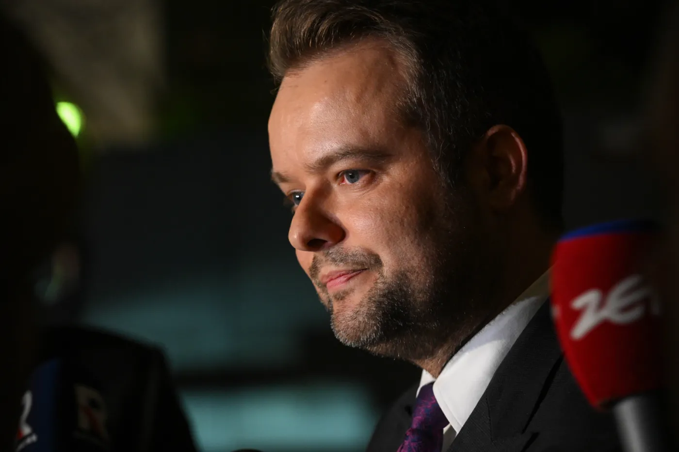 "Nie powinienem o tym mówić, ale ujawnię to". Bochenek o ofercie dla posłów Morawieckiego