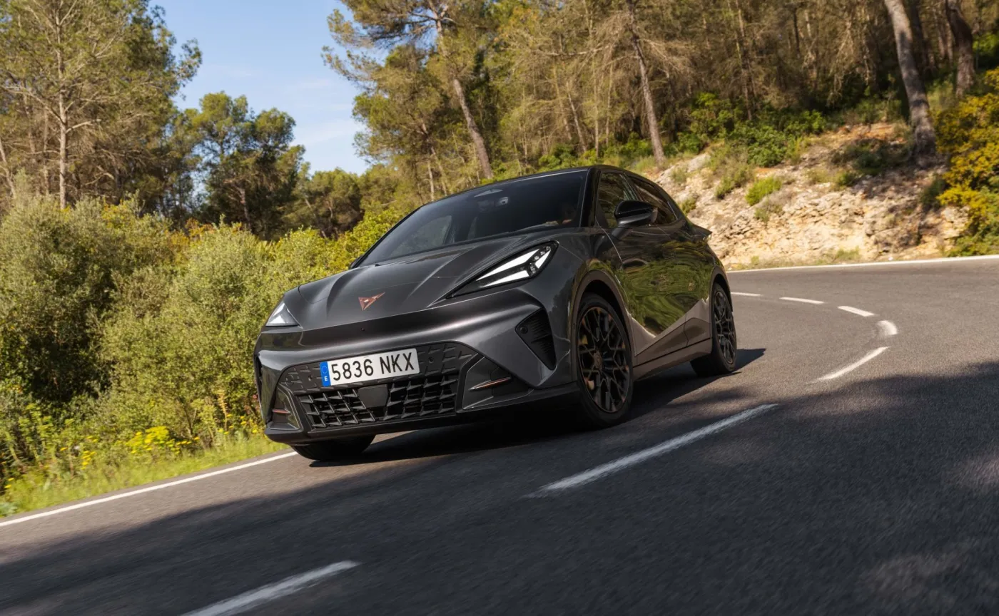 Nowa Cupra Raval