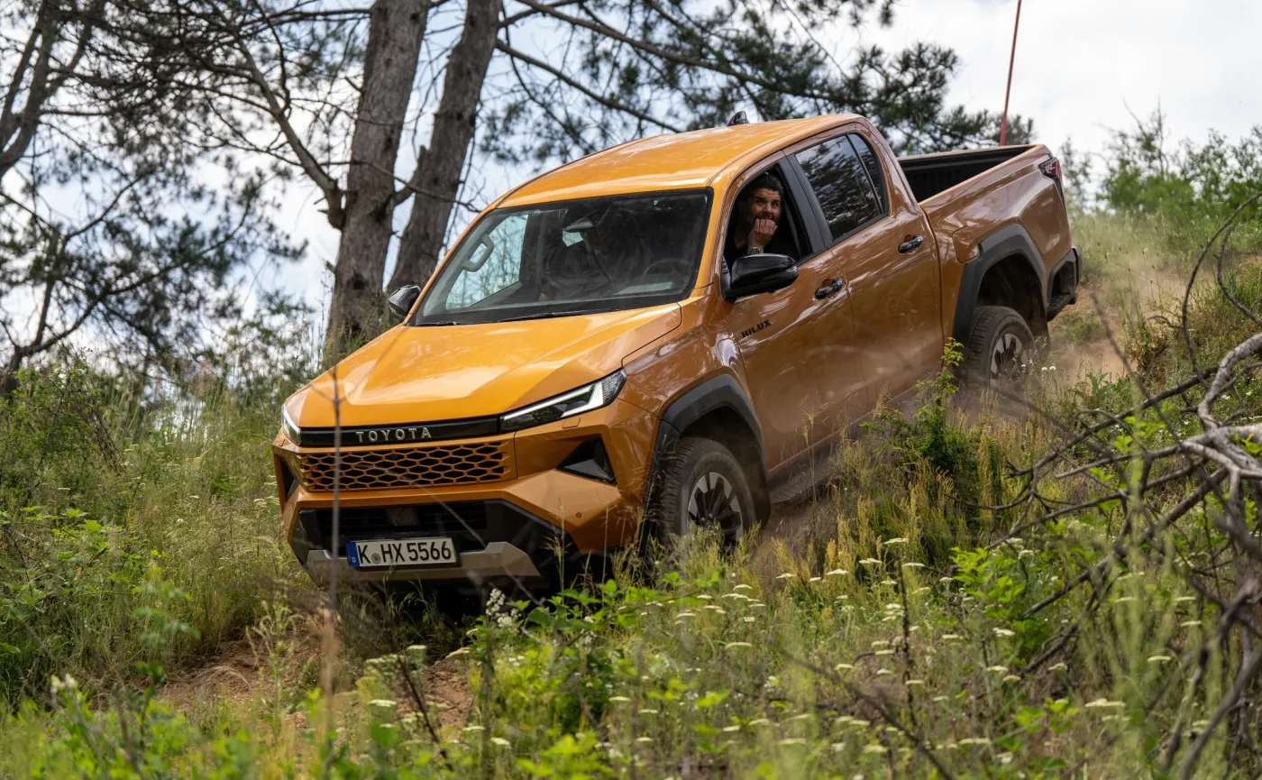 Nowa Toyota Hilux