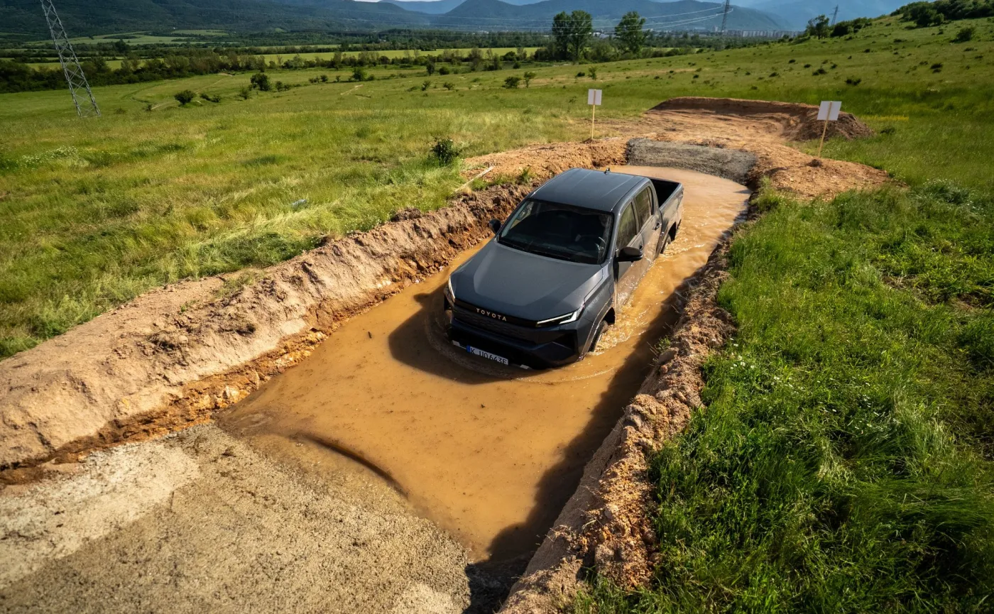 Nowa Toyota Hilux
