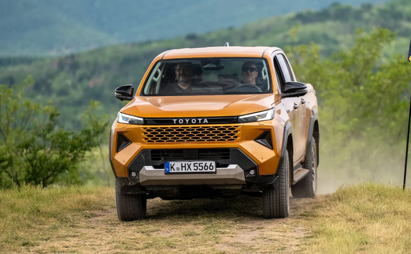Nowa Toyota Hilux