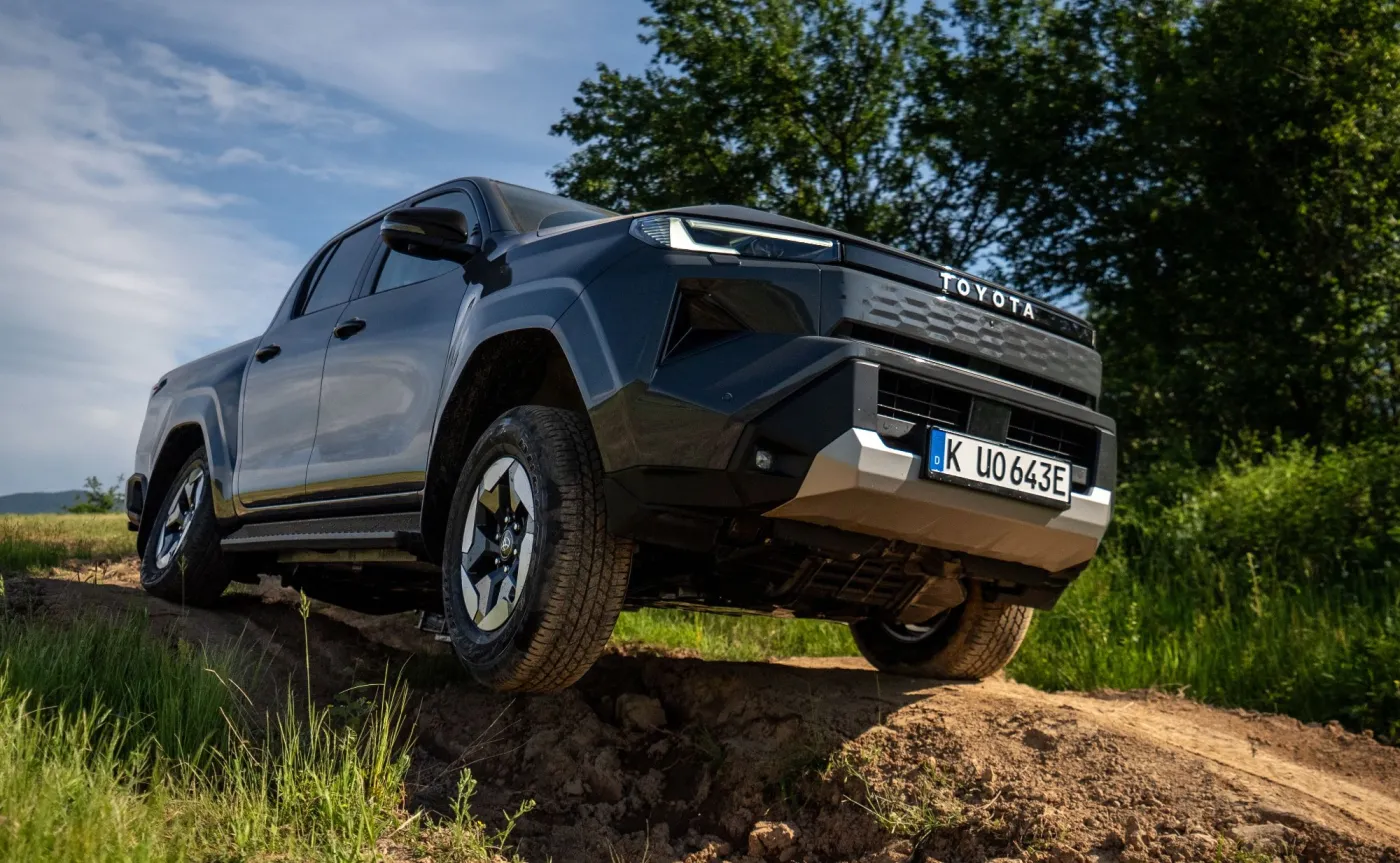 Nowa Toyota Hilux