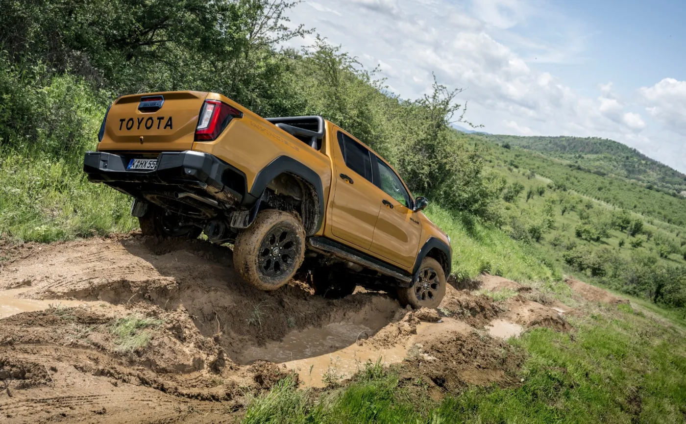 Nowa Toyota Hilux