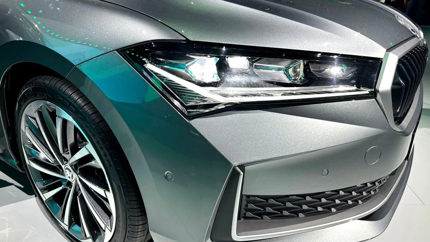 Nowa Skoda Superb