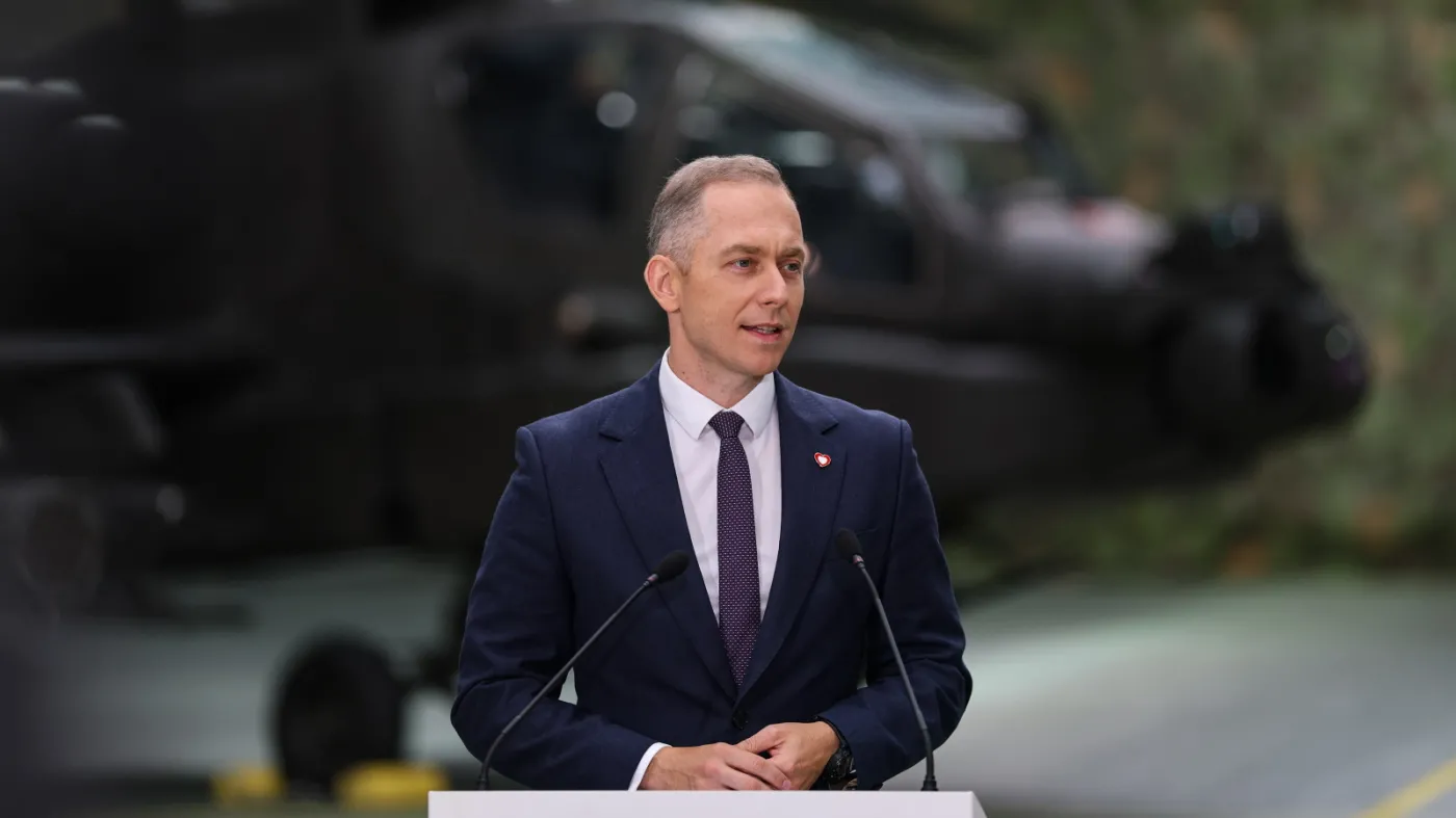 Cezary Tomczyk po umowie z USA: Rambo latałby dziś Apache'em