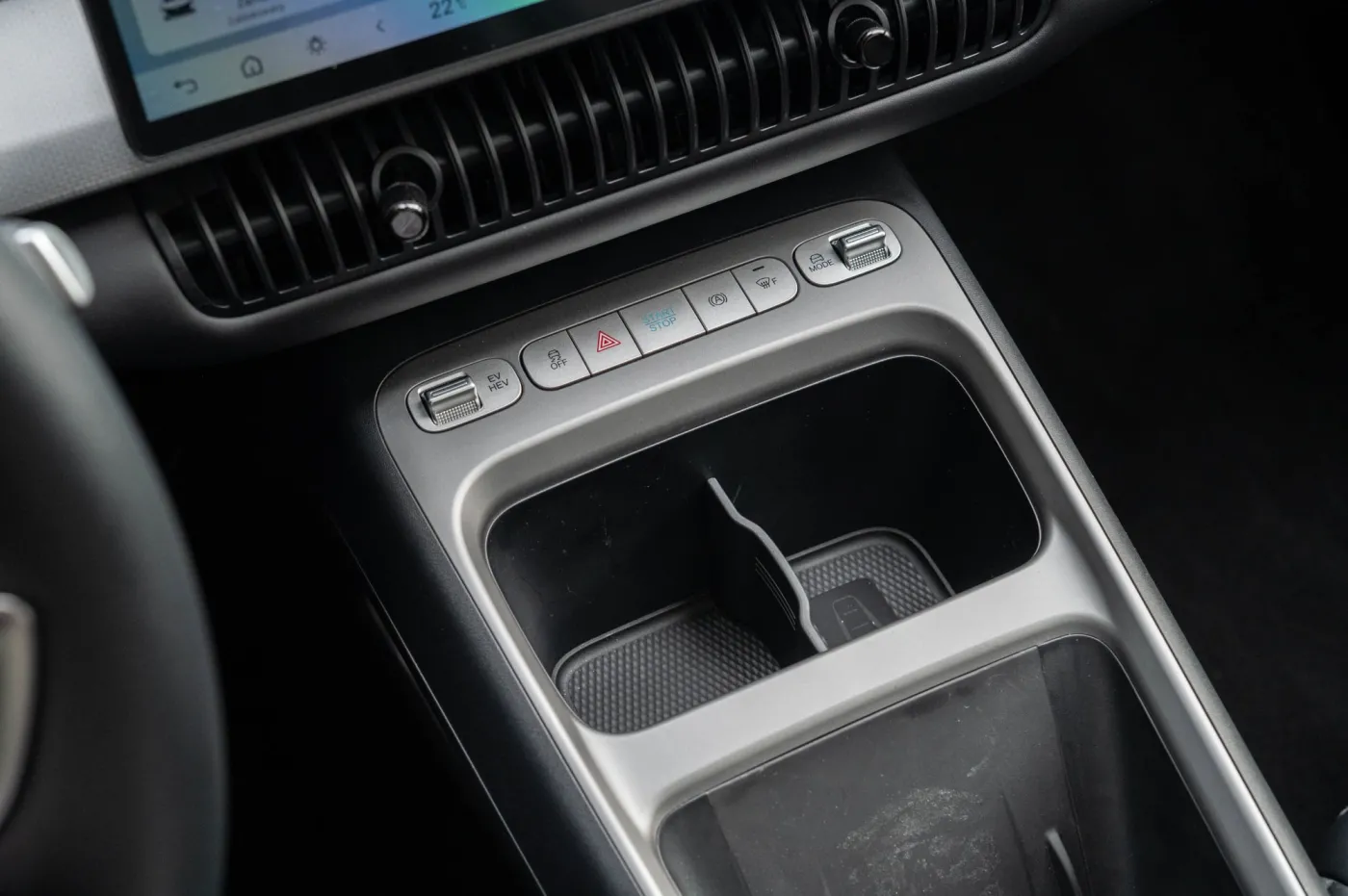 BYD Dolphin G DM-i