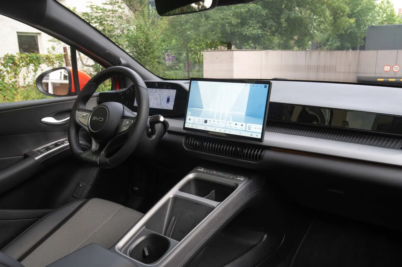 BYD Dolphin G DM-i