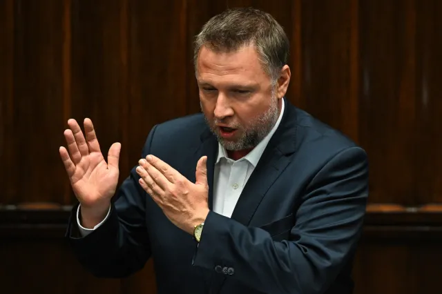 Dlaczego nie wysłano alertu RCB po incydencie z rakietą? Szef MSWiA tłumaczy decyzje służb