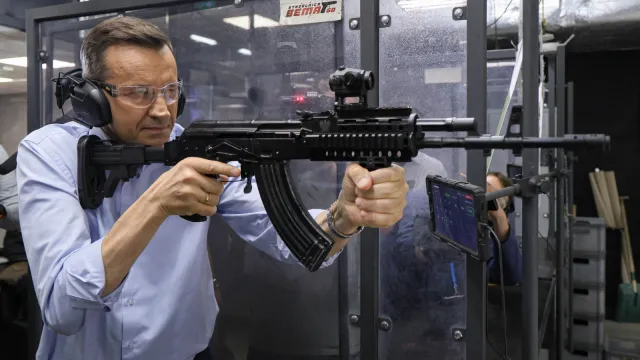 Obowiązkowe szkolenia wojskowe zaraz po szkole. Morawiecki ma plan nowej polityki obronnej