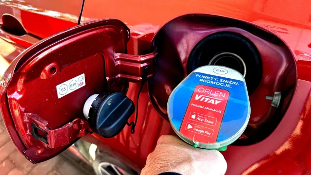 Paliwowe trzęsienie ziemi na stacjach. Po 20 października benzyna 95, LPG i diesel już po tyle. Mamy najnowsze zestawienie
