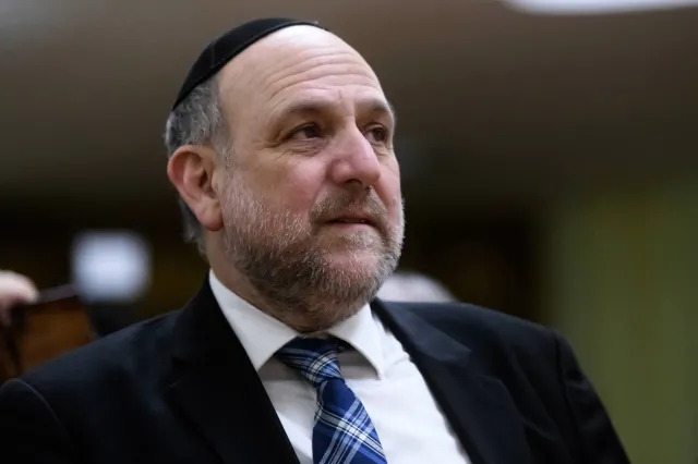 Rabin Schudrich: Auschwitz nie może być używany do gry politycznej