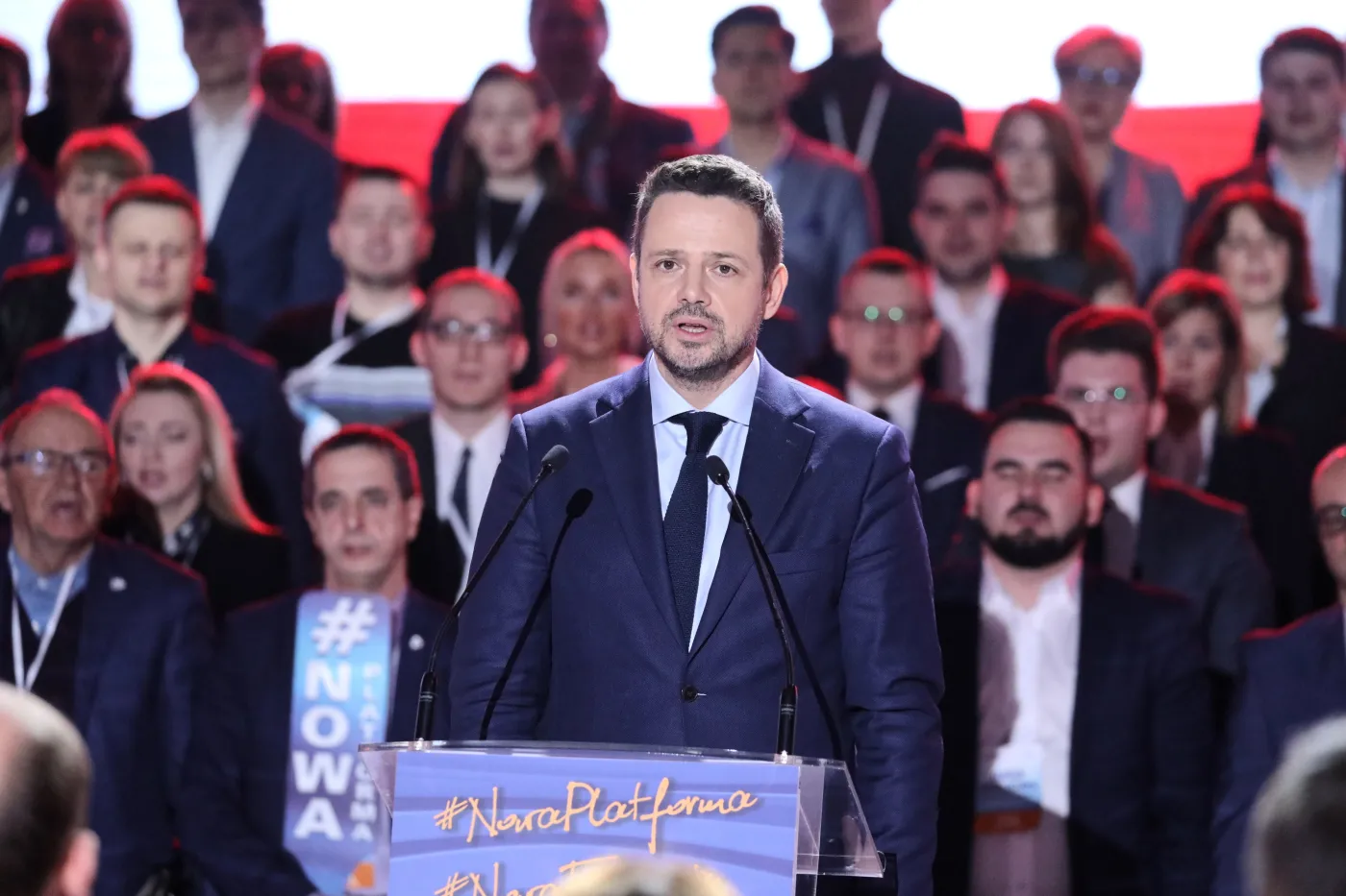 "Tu byłem - Rafał Trzaskowski". Tak aktywiści Greenpeace oznaczyli wycięte drzewa