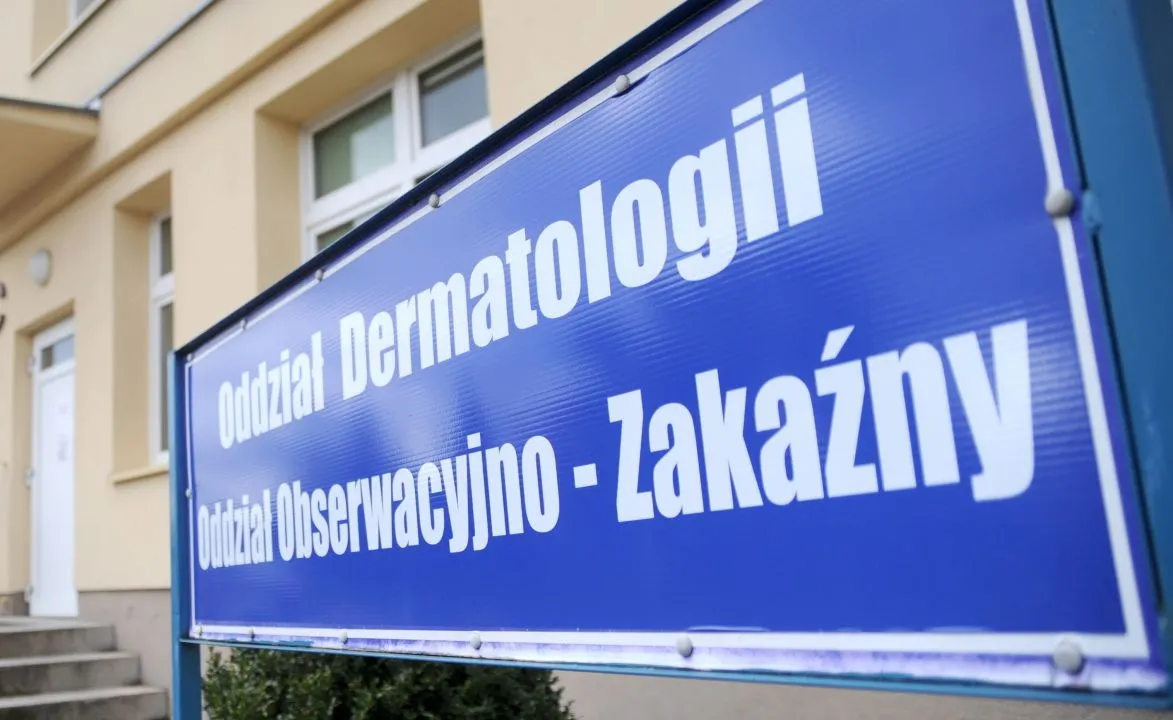 Polska wciąż bez koronawirusa, ale ryzyko wzrasta. "Dużo Polaków wróciło z ferii z Włoch"