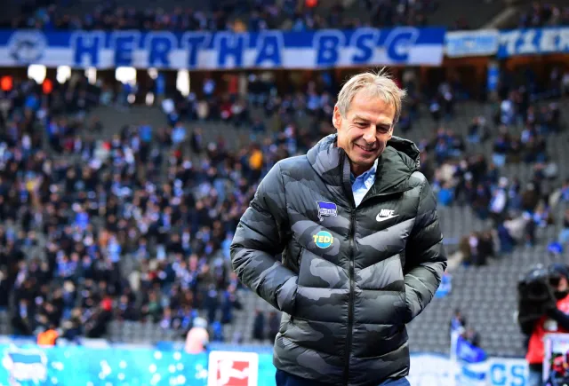 Liga niemiecka: Klinsmann zrezygnował. Piątek będzie miał nowego trenera