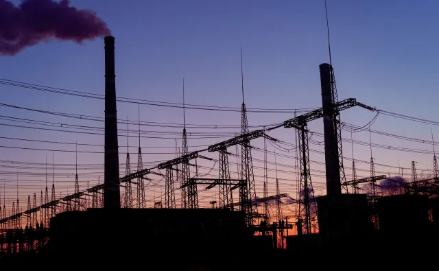 Energa i Enea zawiesiły finansowanie budowy Ostrołęki C