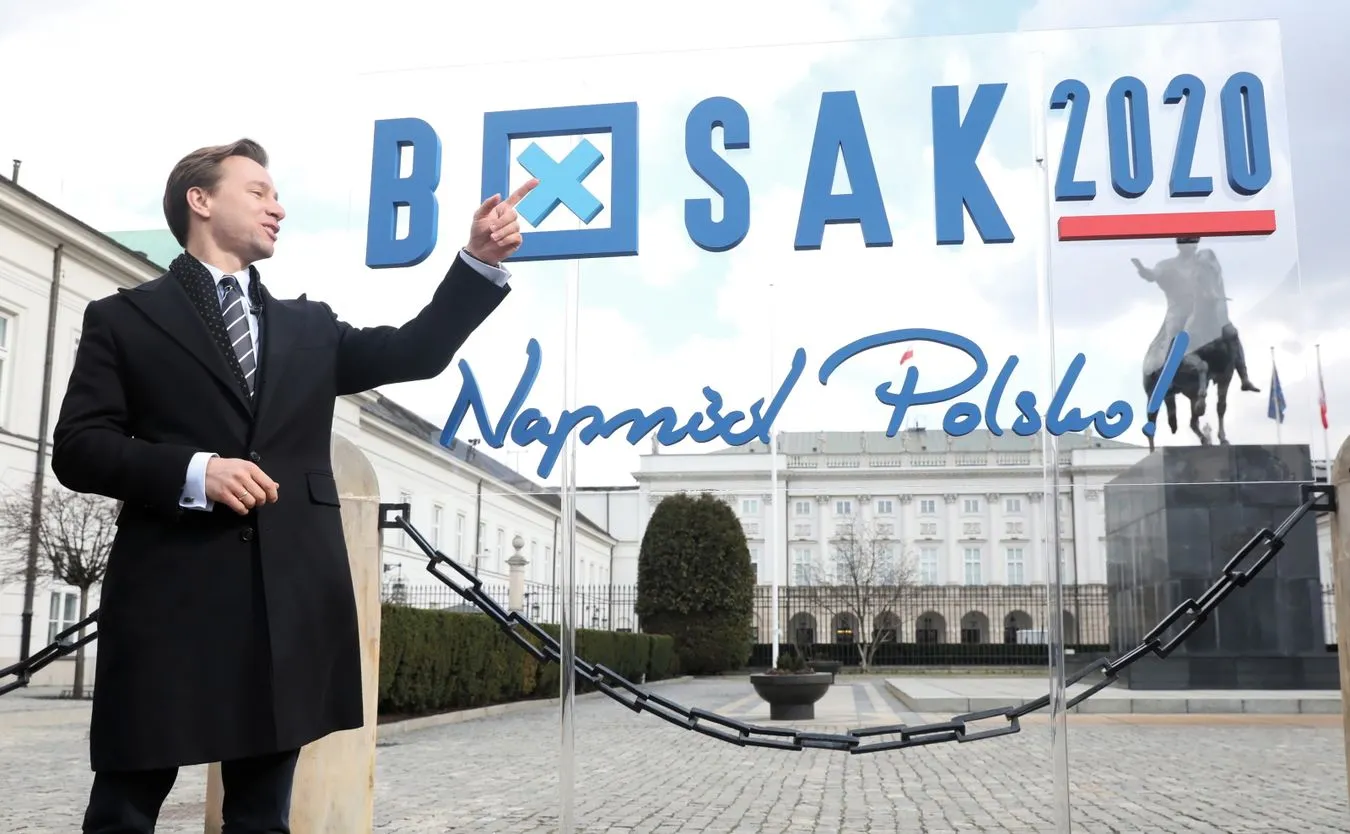 Bosak ogłosił hasło wyborcze: "Naprzód Polsko!" wydobyto z cienia