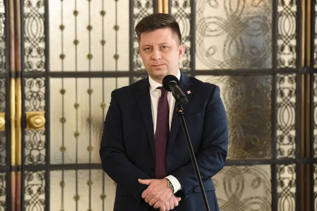 Dworczyk: Chcielibyśmy, żeby część ograniczeń po świętach była zdejmowana