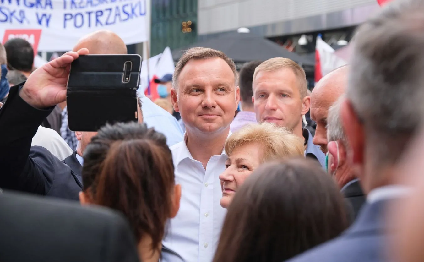 Końcówka kampanii prezydenckiej. Jeszcze nigdy tak wielu wiedziało tak niewiele