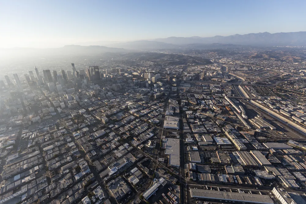 Burmistrz Los Angeles: Władze będą mogły odcinać wodę i prąd w mieszkaniach, w których odbywają się tłumne imprezy