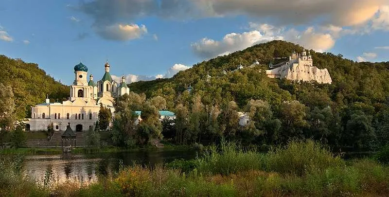 Zełenski po ostrzale Ławry Świętogórskiej wezwał do usunięcia Rosji z UNESCO