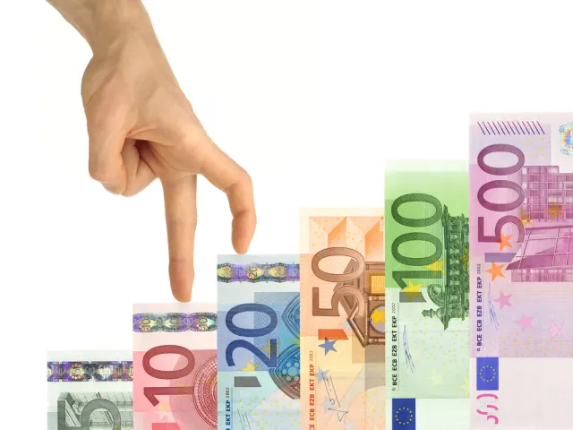 Wskaźnik PMI dla sektora usług strefy euro wzrósł w I 2013 r. 