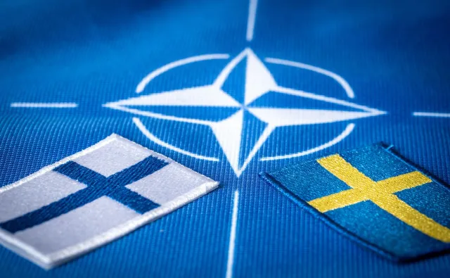 Większość Finów chce wejścia do NATO bez czekania na Szwecję