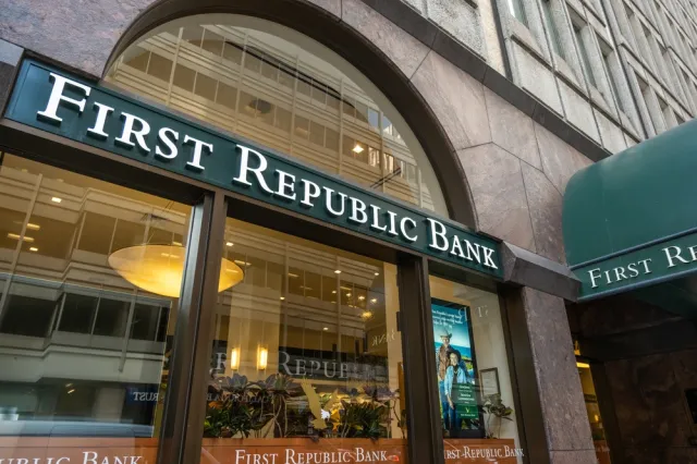 Druga największa upadłość banku w historii USA. FDIC sprzedała Bank First Republic