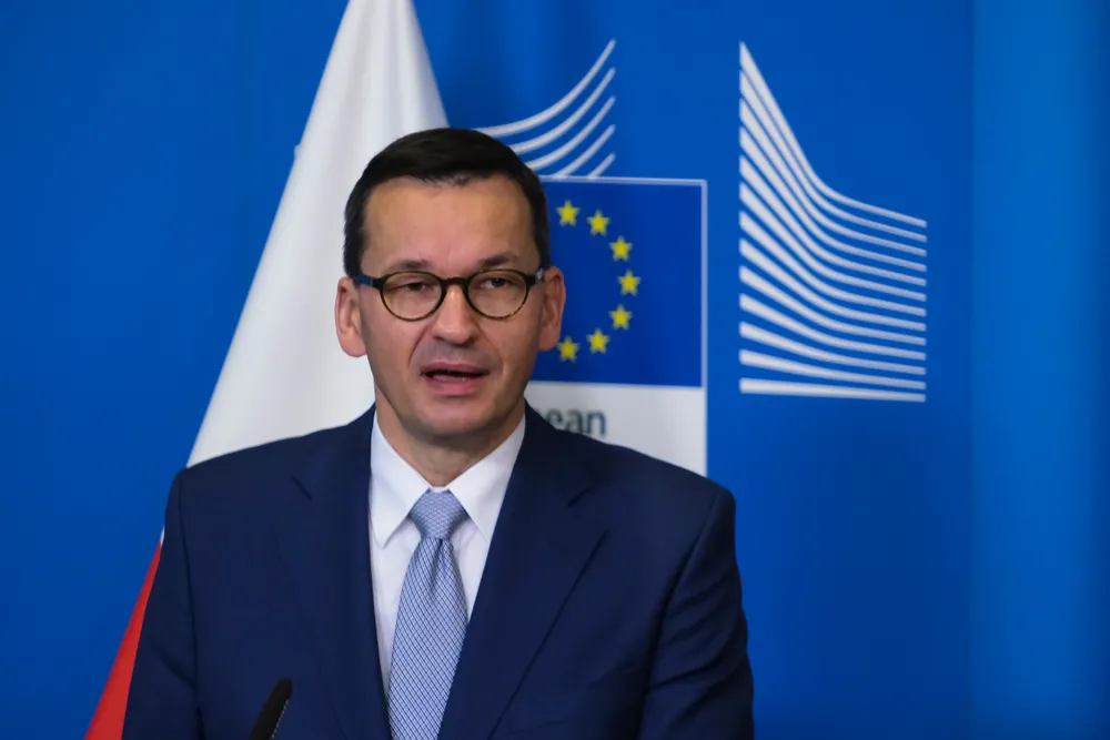 Lewica dogadała się z PiS. Rząd przyjął projekt ustawy o ratyfikacji zasobów własnych UE