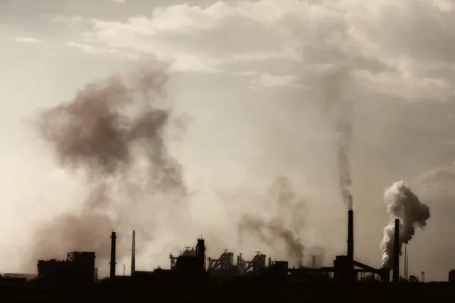 Branża energetyczna: Koronawirus spowoduje rekordowy spadek emisji CO2