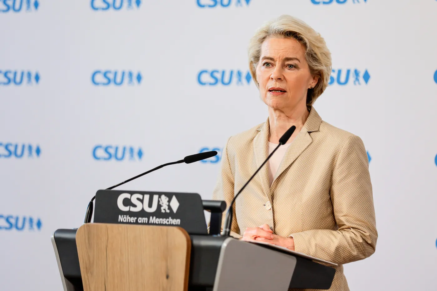  Ursula von der Leyen 