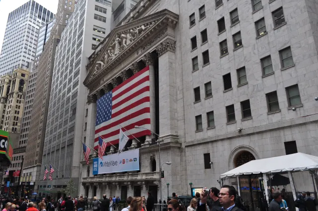 Spadki na Wall Street. Główne indeksy pod kreską