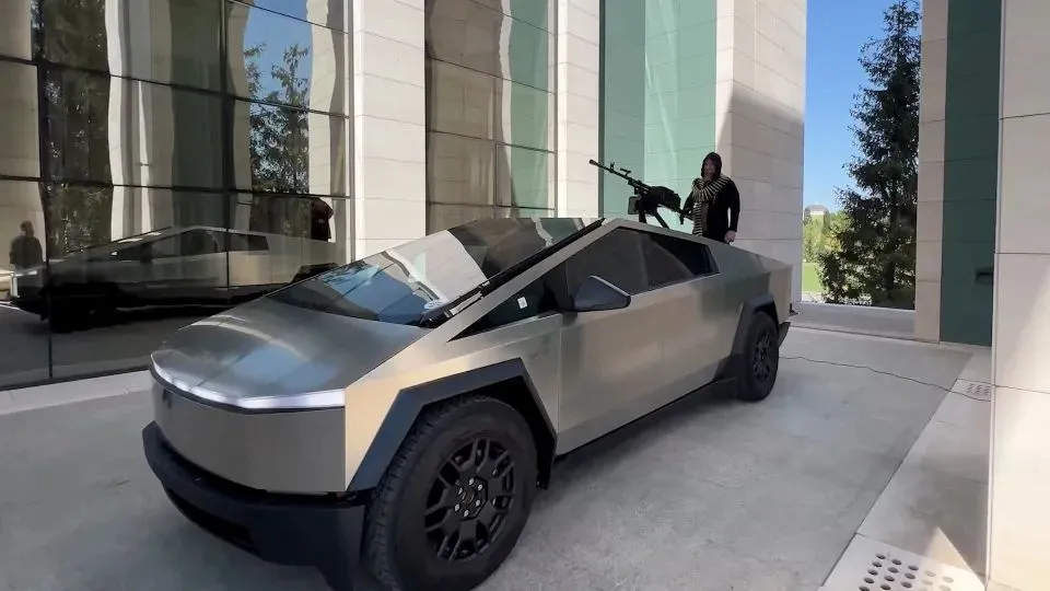kadyrow, cybertruck