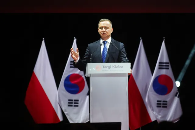 Grubo ponad sto miliardów złotych na obronność. Duda przedstawił w Kielcach plany na przyszły rok