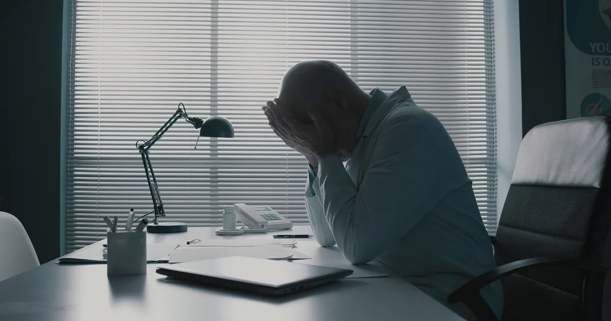 Zdrowie psychiczne, a praca akademicka. Co trzeci naukowiec ma problemy, a powodem są... finanse