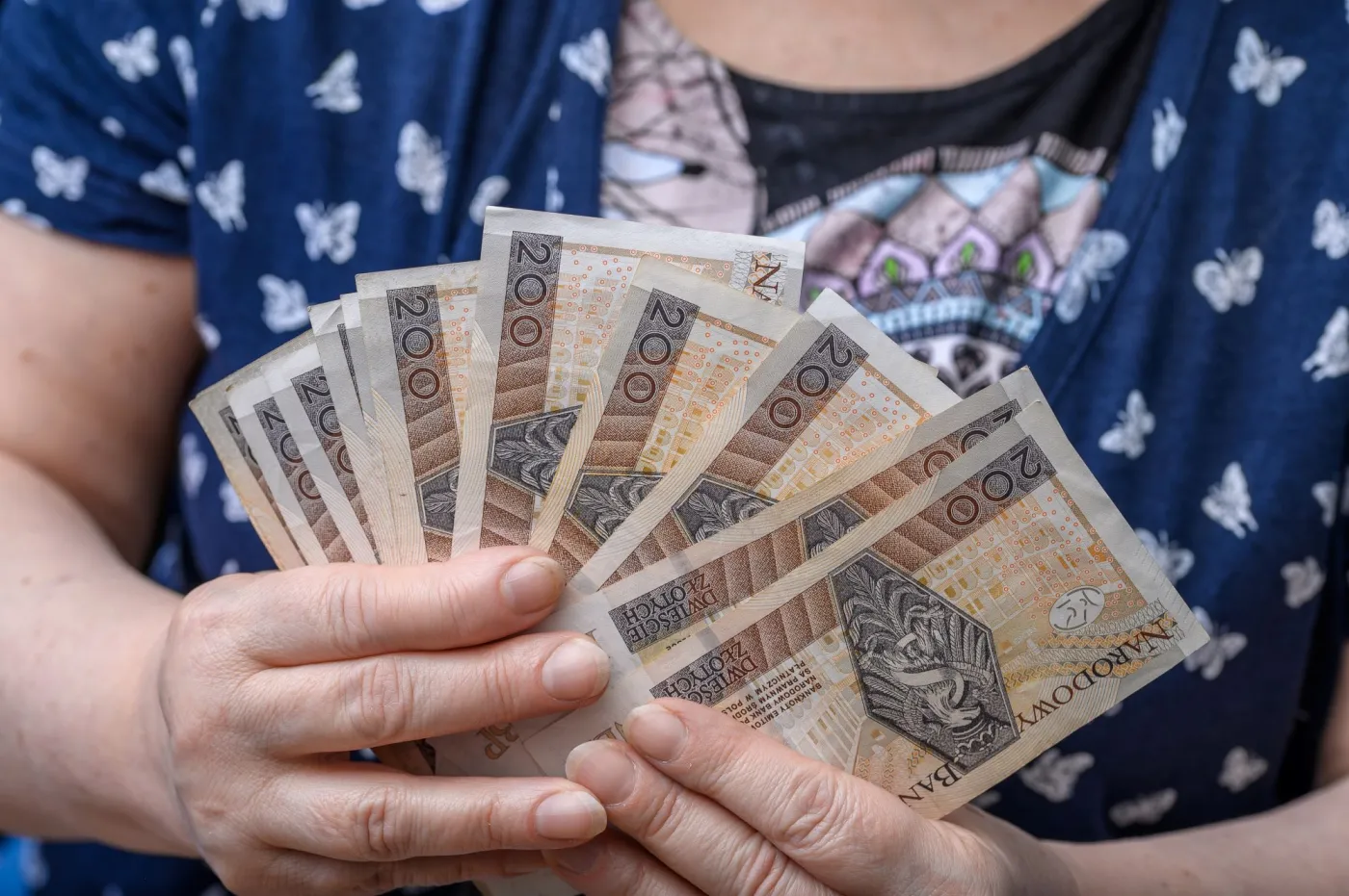 800 plus dla seniorów, gotówka, pieniądze
