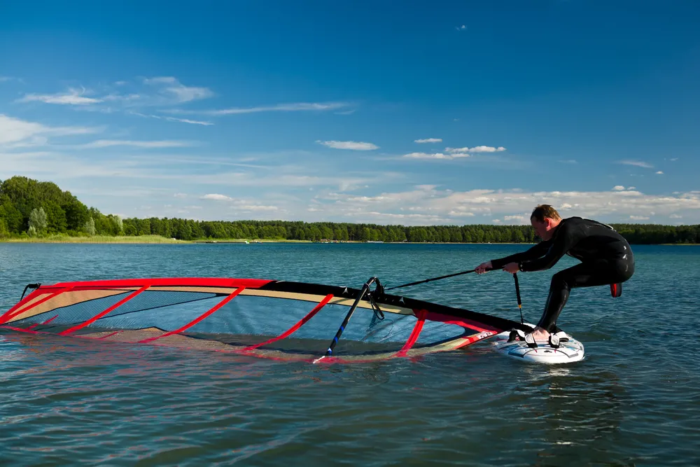 Lekcja windsurfingu, fot. Tomasz Nieweglowski 