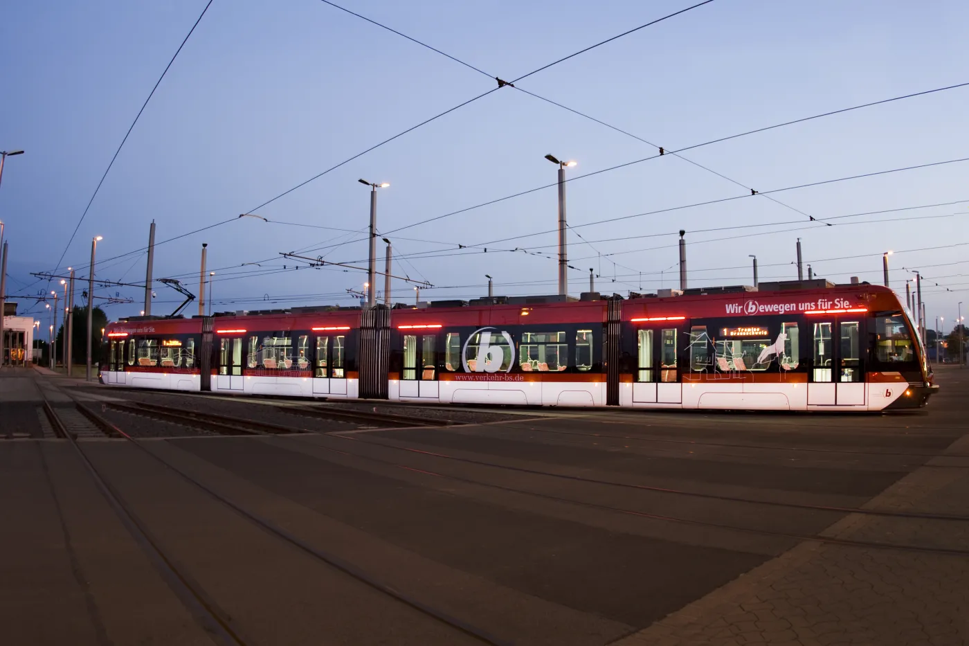 1860477-tramino-brunszwik-3.jpg