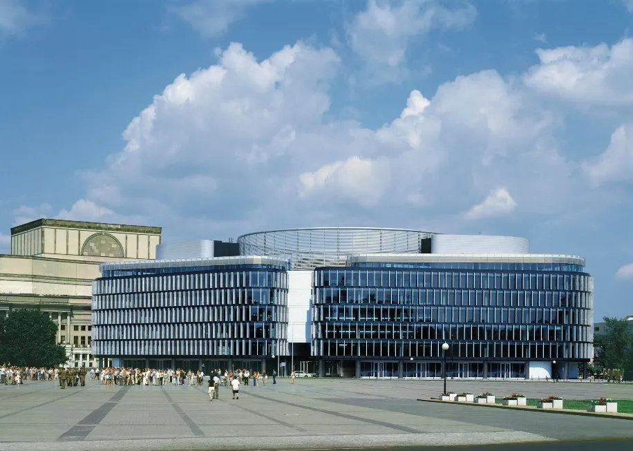 190 mln euro za biurowiec w centrum Warszawy. Metropolitan sprzedany