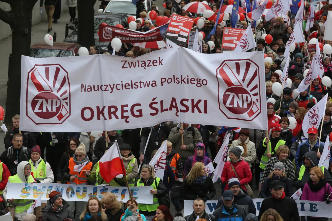 Związkowcy z OPZZ manifestowali w Warszawie
