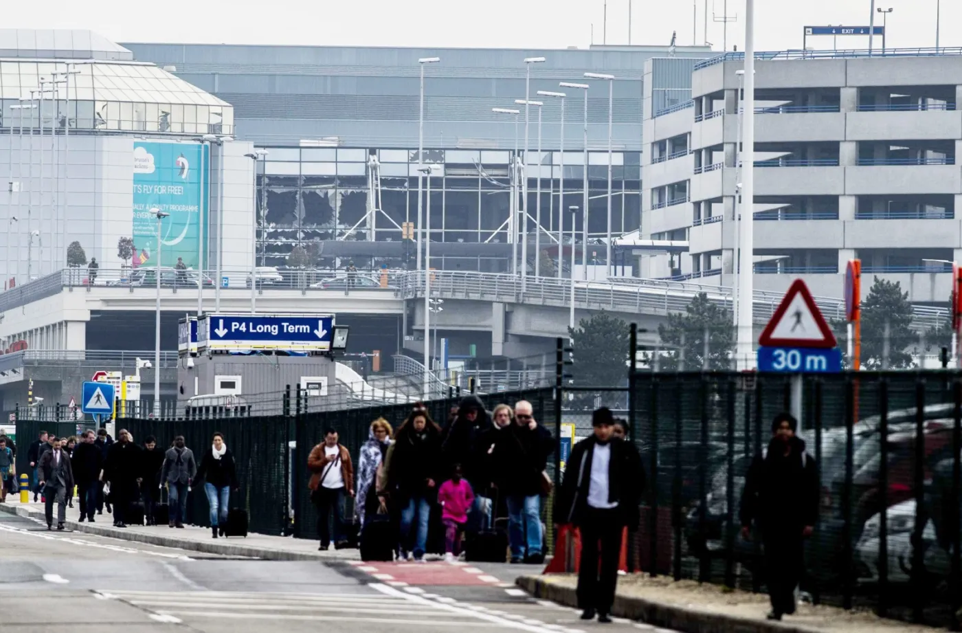 Szybka reakcja UE. KE podnosi stopień alertu po zamachach w Brukseli