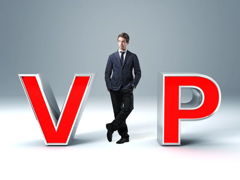 Przetarg na samoloty dla VIP-ów. Do MON wpłynęły dwie oferty