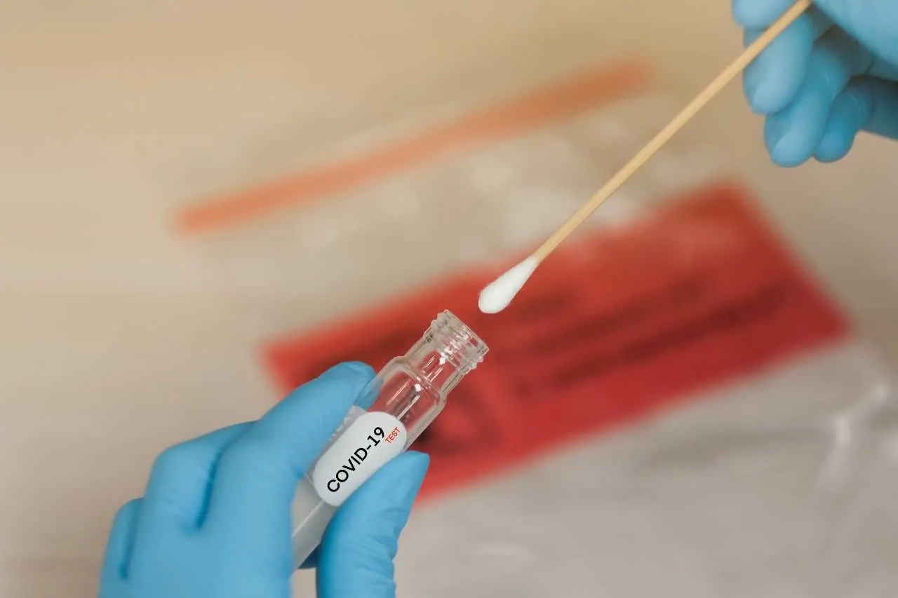 Jak uzyskać skierowanie na bezpłatny test przeciw covid? Oto różne możliwości