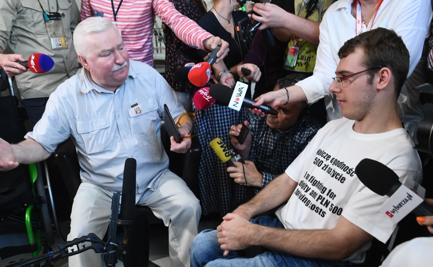 Sasin: "Wizyta Wałęsy w Sejmie była groteskowa. Pokazuje jego pogardę dla protestujących"