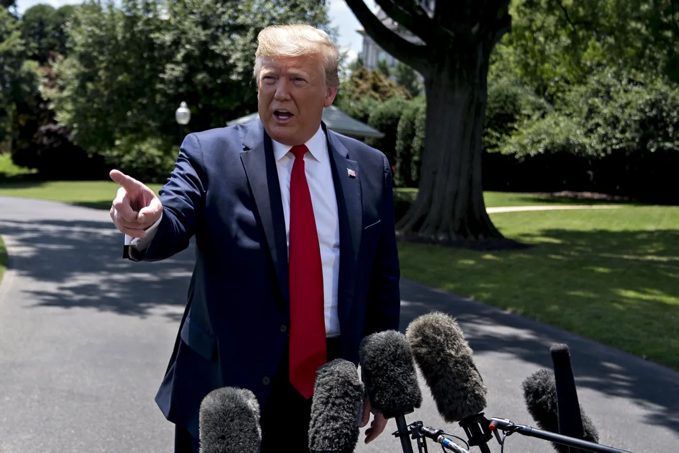 Trump otwiera na Florydzie biuro jako były prezydent