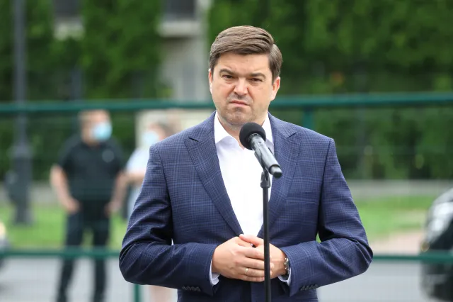 Trzecia dawka szczepionki? Andrusiewicz: Nie ma badań, nie ma o czym mówić
