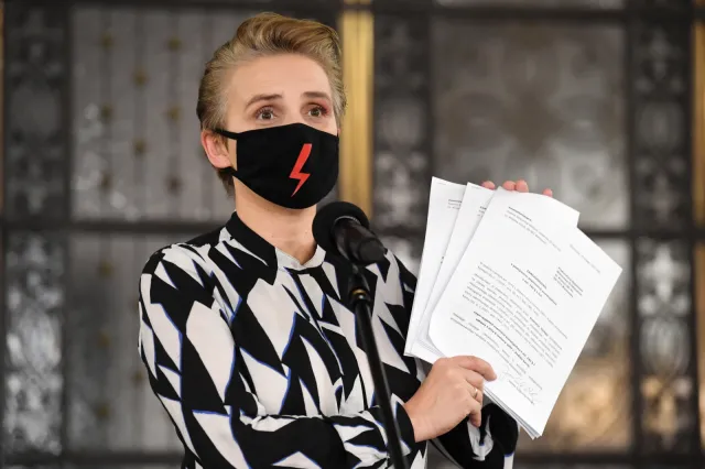 Scheuring-Wielgus składa zawiadomienia. Chodzi o sprawę ks. Dymera
